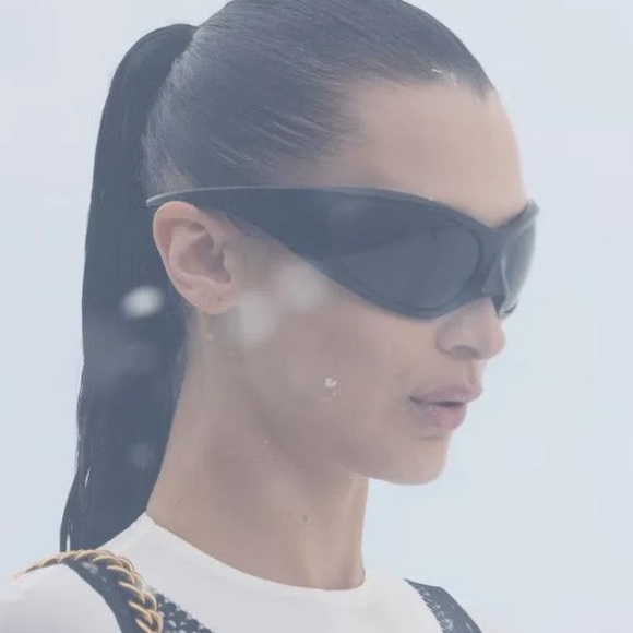 NEW BALENCIAGA BB0252S 002 OVAL PINK GREY WOMEN SUNGLASSES BALENCIAGA - Picture 2 of 14